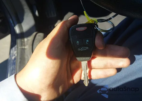 2014 Chrysler 200 Lx z USA, uszkodzony, nr VIN 1C3CCBAB7EN142604